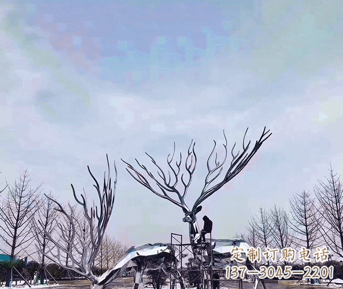 广州大型鹿群不锈钢雕塑