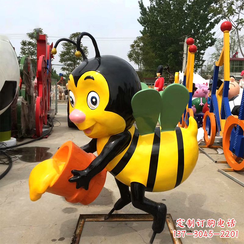 广州玻璃钢采蜜的蜜蜂雕塑