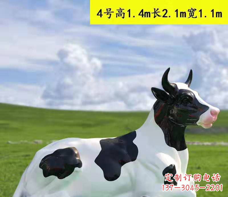 广州玻璃钢彩绘黑白奶牛雕塑