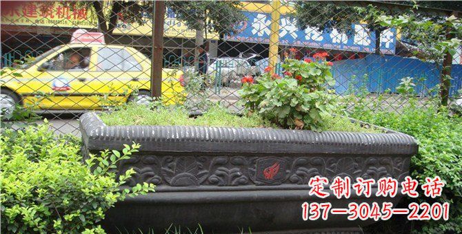 广州玻璃钢仿铜花盆雕塑精美工艺结合现代科技