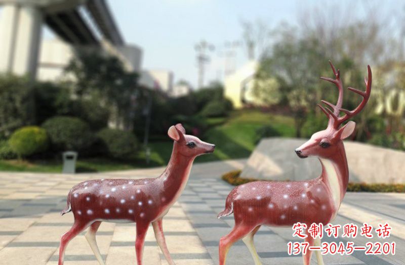 广州玻璃钢仿真梅花鹿雕塑