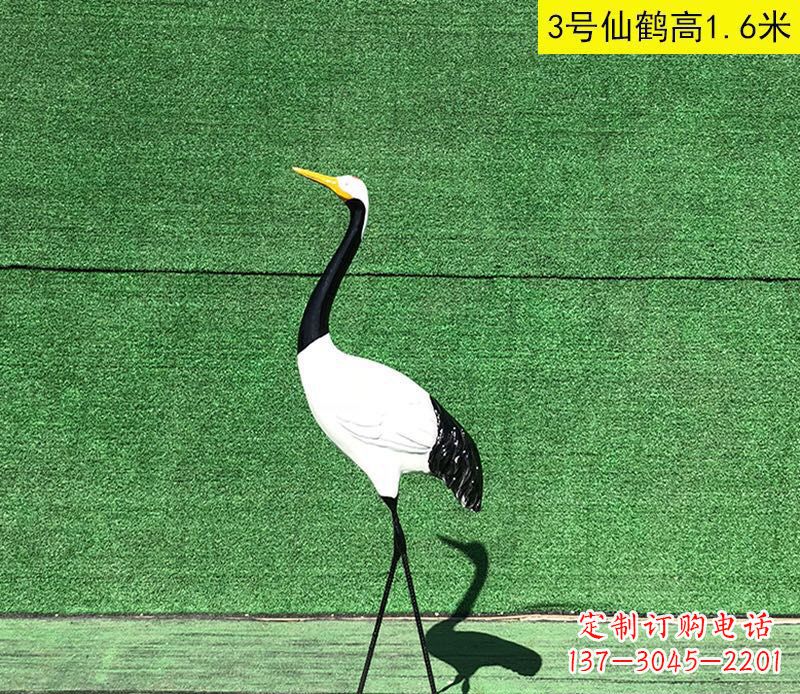 广州火烈鸟雕塑玻璃钢的艺术之美