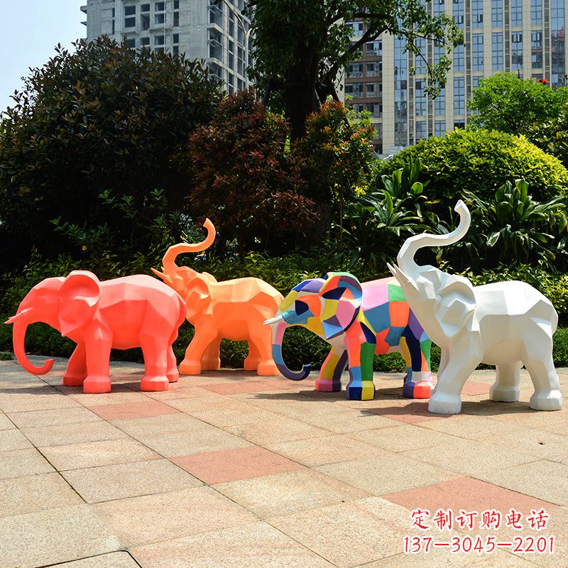 广州金色大象雕塑活跃的商场游乐场