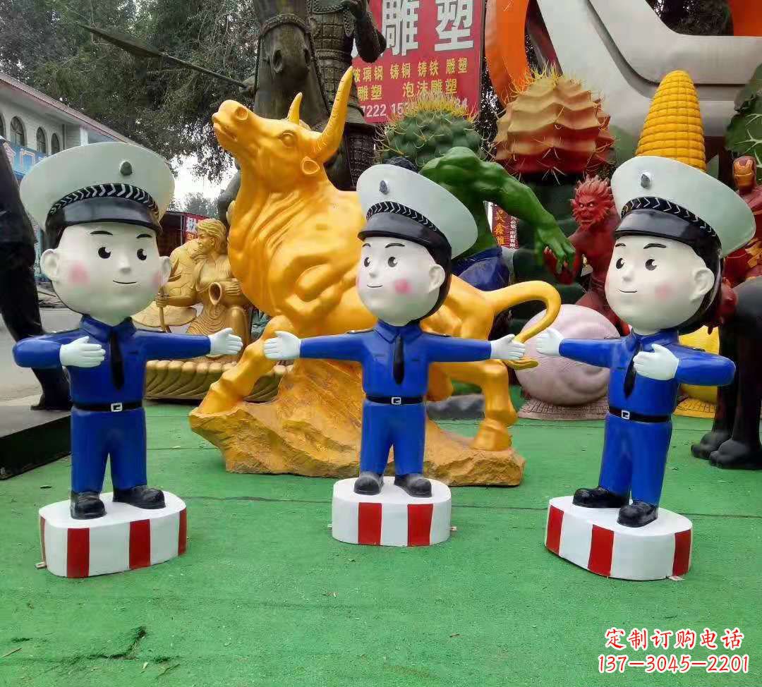 广州玻璃钢制作的交通警察雕塑