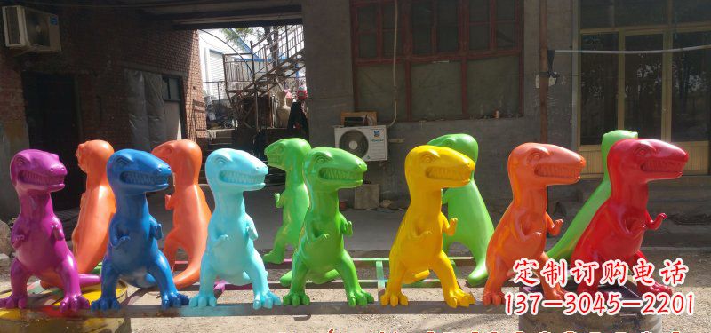 广州玻璃钢制作的恐龙雕塑精美而又耐久