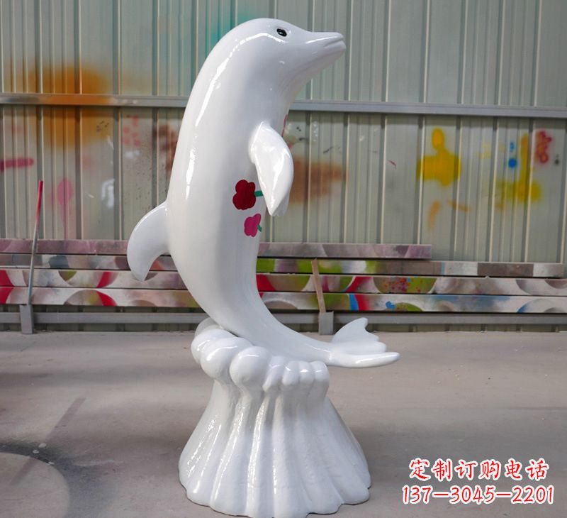 广州海豚的魅力玻璃钢海豚雕塑