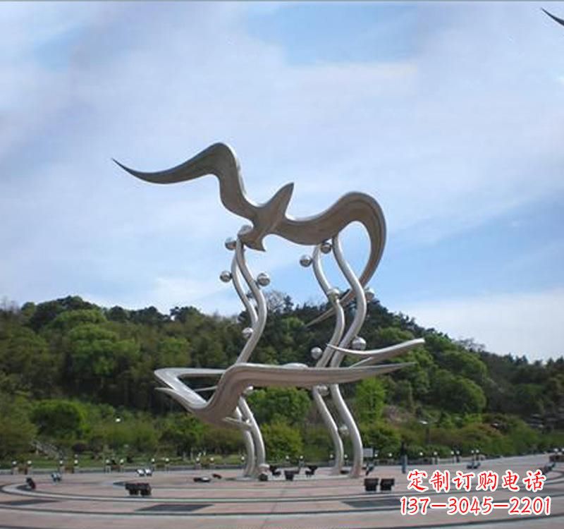 广州大雁展翅飞越城市圆环