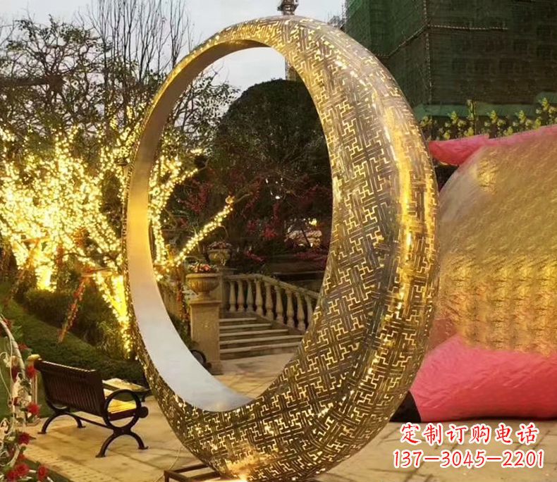 广州不锈钢发光月亮雕塑艺术与科技的结合