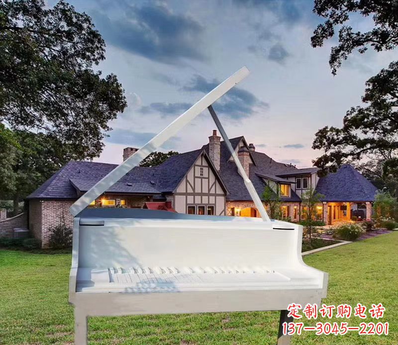 广州钢琴雕塑——点缀广场景观