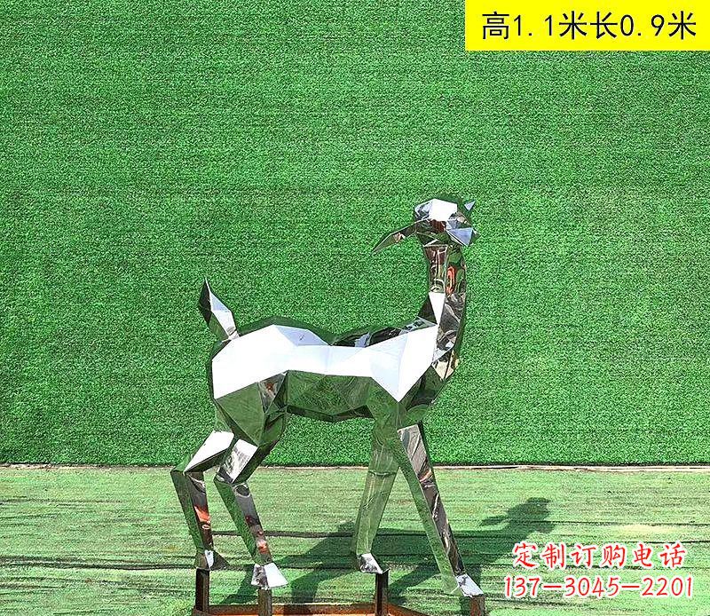 广州不锈钢小鹿雕塑精致而可爱