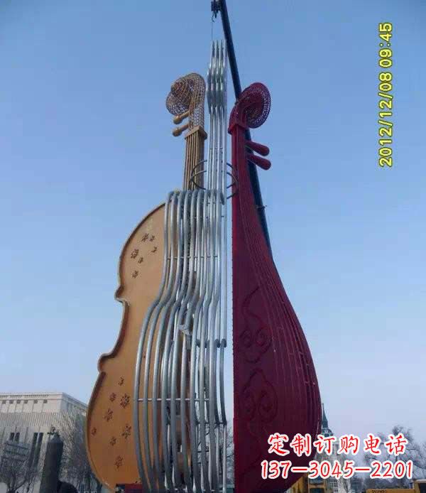广州不锈钢琵琶雕塑演奏着灵魂之音