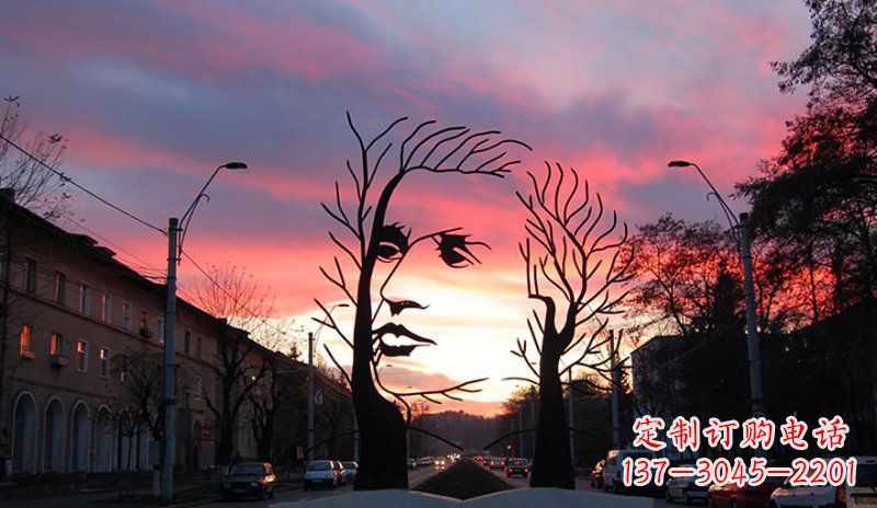 广州不锈钢人头雕塑点缀街边景观