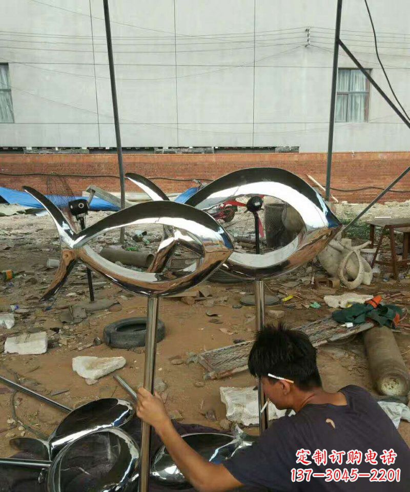 广州不锈钢动物雕塑
