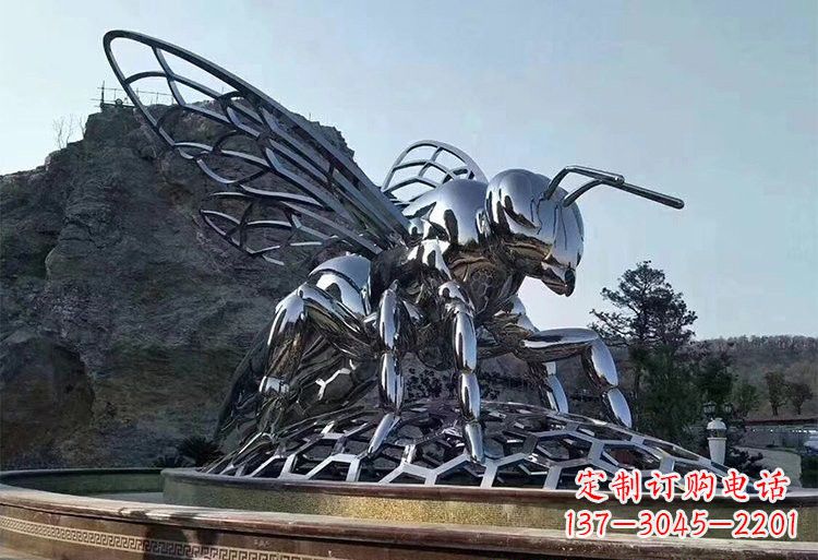 广州不锈钢大型蜜蜂雕塑铸造出精美绝伦的艺术杰作