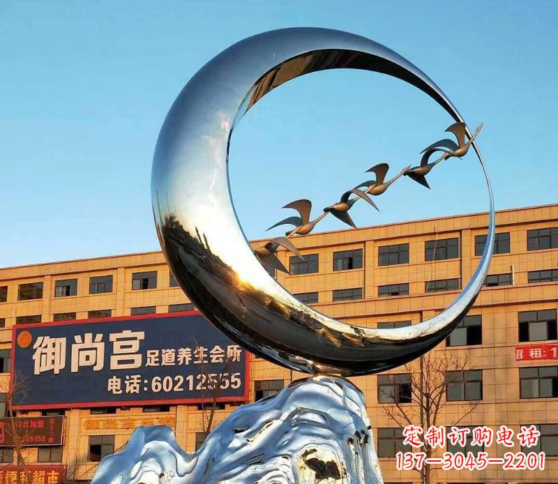 广州不锈钢大雁雕塑象征着生机勃勃的美丽
