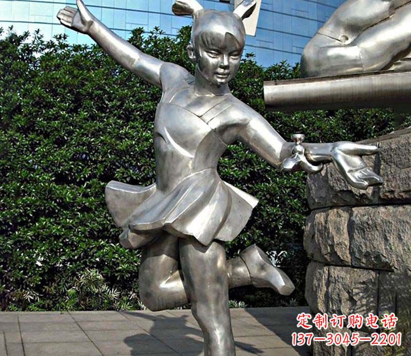 广州不锈钢儿童踢毽子雕塑传承传统文化