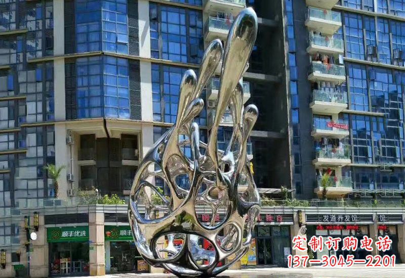 广州不锈钢龙雕塑——象征着力量与灵气