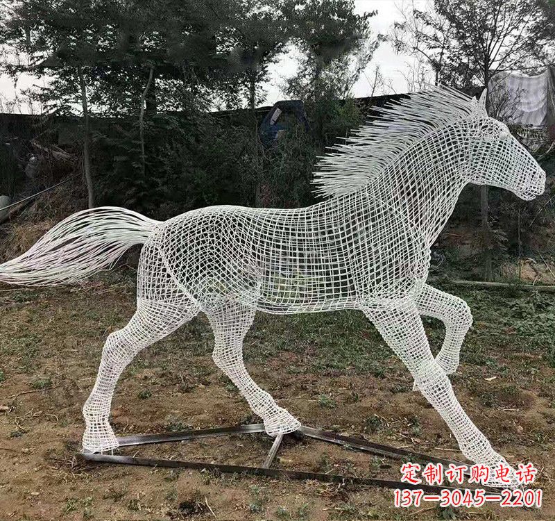 广州不锈钢公园镂空奔马雕塑——给城市带来动感