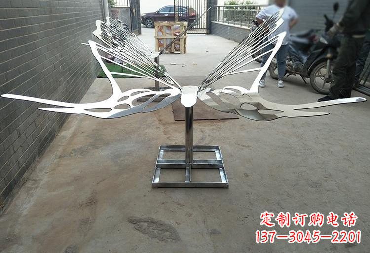 广州非凡之美不锈钢公园的蝴蝶雕塑
