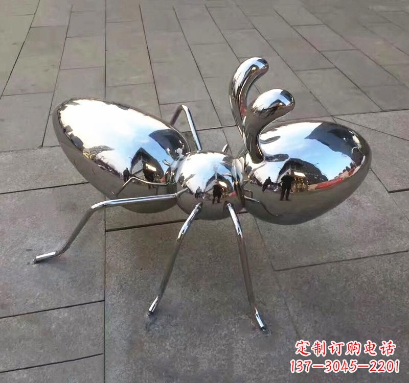 广州不锈钢蚂蚁雕塑——缩小世界的小工匠