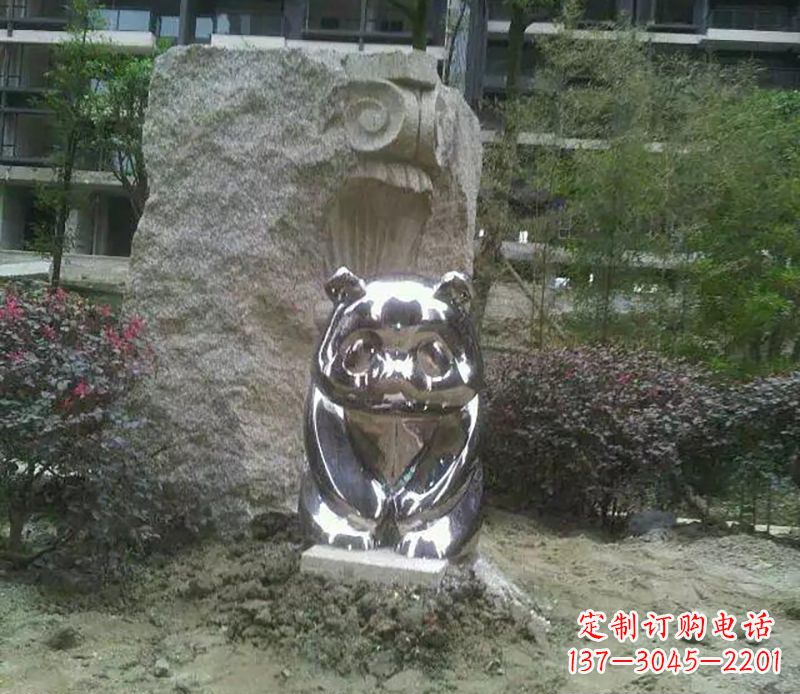 广州不锈钢熊猫雕塑它的美丽与魅力
