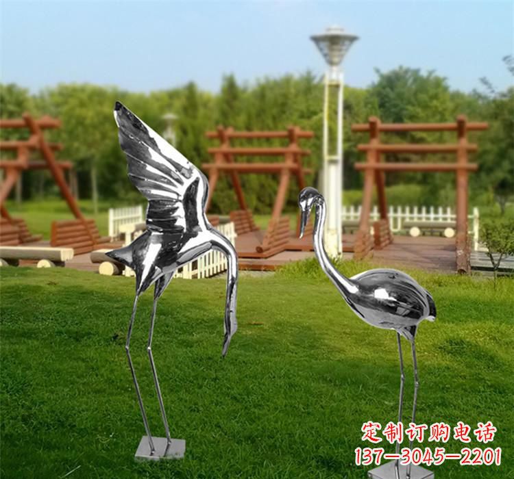 广州不锈钢仙鹤雕塑艺术精美、气质高雅
