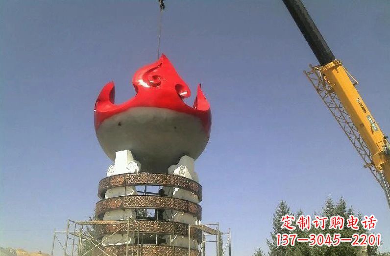 广州不锈钢火炬雕塑象征着永恒的精神