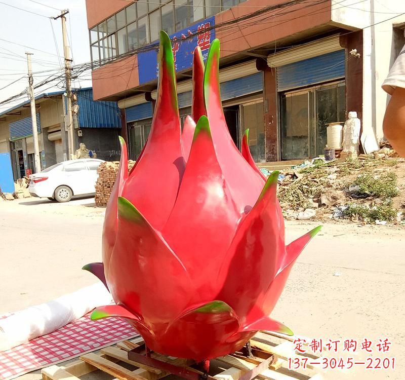 广州精美不锈钢火龙果雕塑