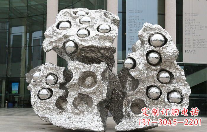 广州不锈钢莲蓬雕塑——传承古老文化的艺术瑰宝