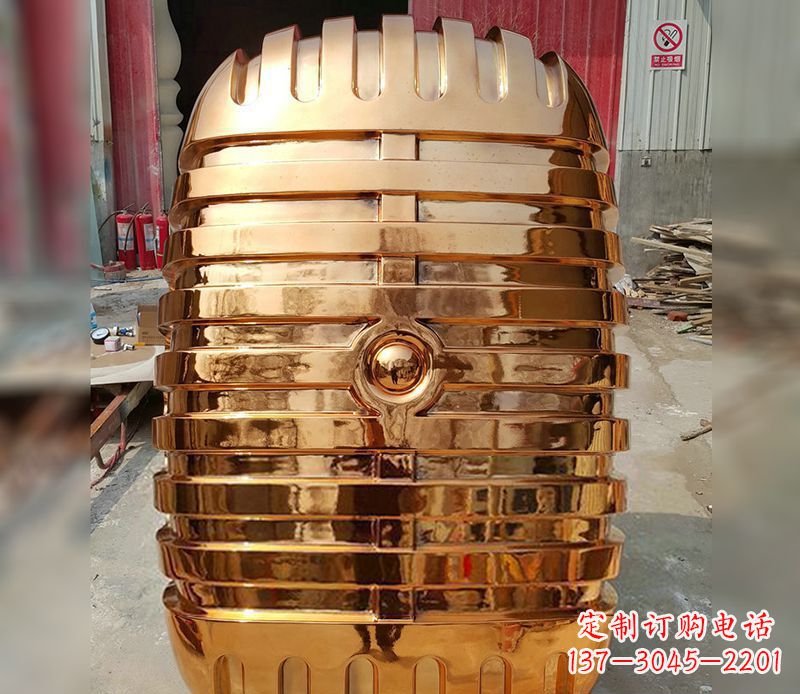 广州精美不锈钢话筒雕塑