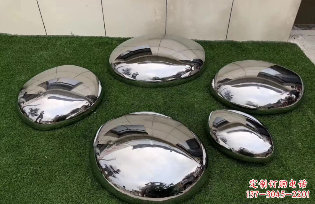 广州精致灵动的不锈钢鹅卵石雕塑