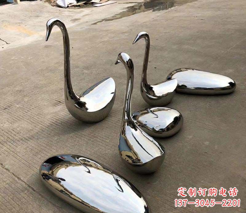 广州精美绝伦的鹅卵石雕塑