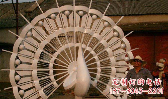 广州不锈钢孔雀开屏雕塑