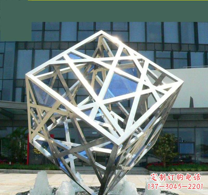 广州不锈钢镂空魔方雕塑艺术与智慧的完美结合