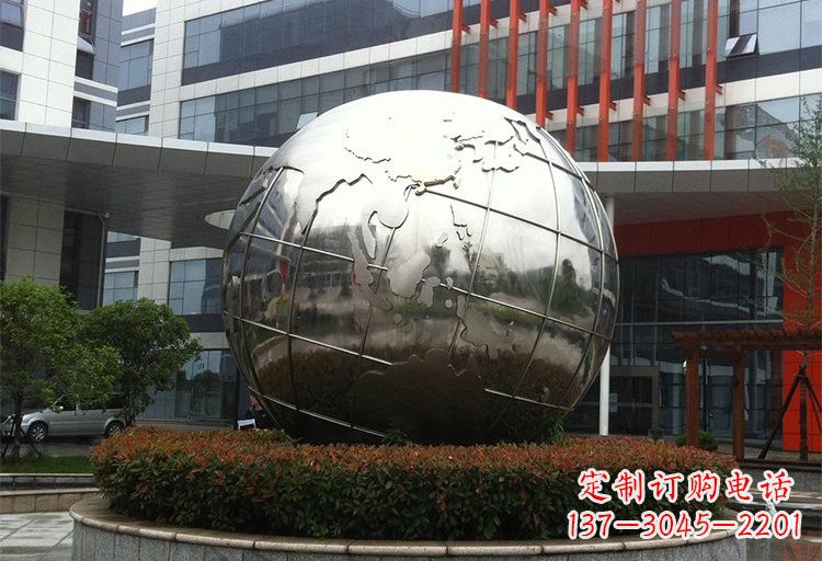 广州不锈钢地球雕塑传递环保意识