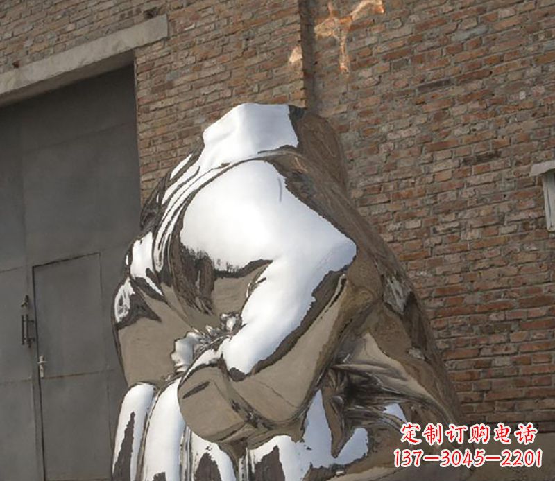 广州不锈钢拳头雕塑
