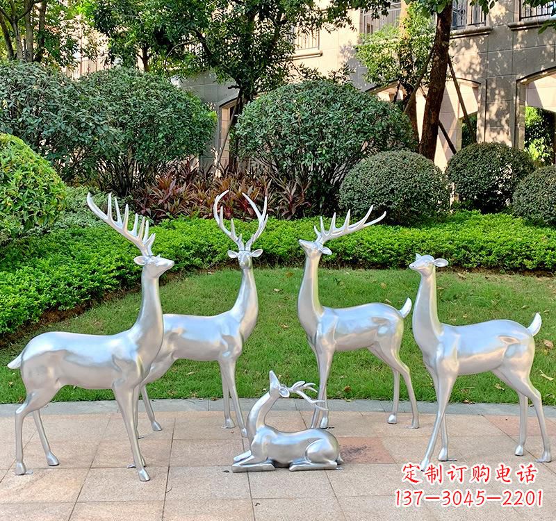 广州不锈钢园林小鹿雕塑美丽的艺术点缀
