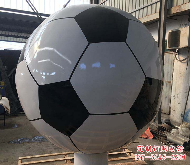 广州不锈钢足球雕塑精美的艺术品
