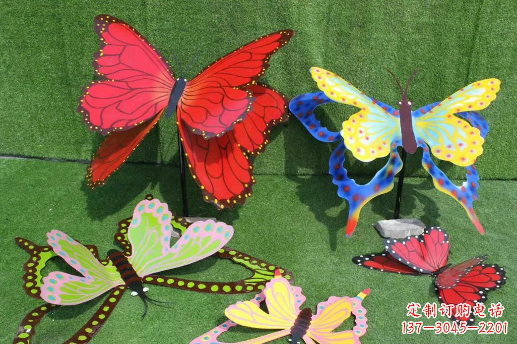 广州彩色不锈钢蝴蝶雕塑美丽的风景线