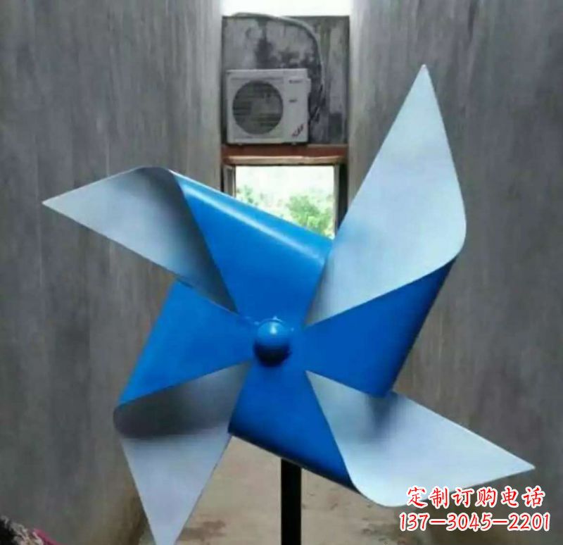 广州色彩斑斓的不锈钢风车雕塑