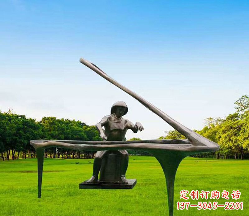 广州钢琴之音铸成雕塑