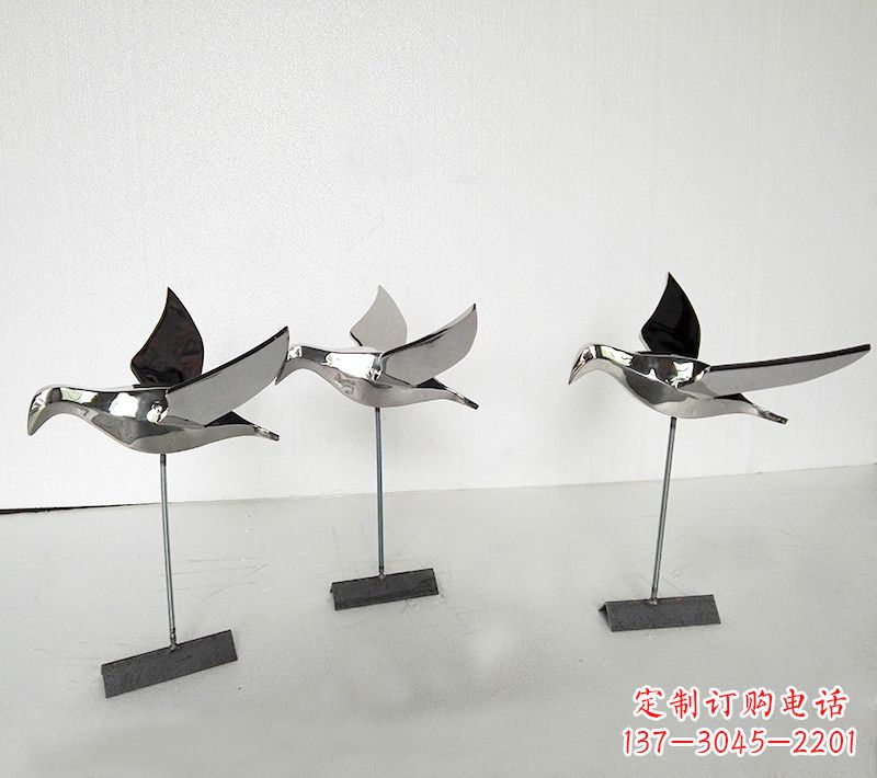 广州优雅的鸽子雕塑——不锈钢插件公园的精美装饰