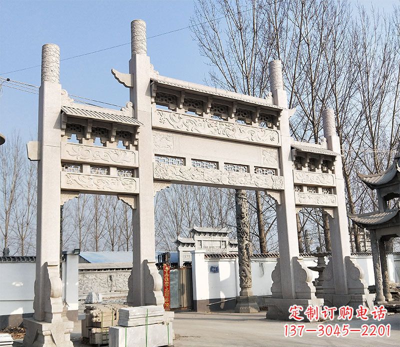 广州村口的珍贵文化——牌坊雕塑
