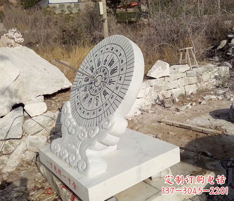 广州传承古老文化——日晷雕塑