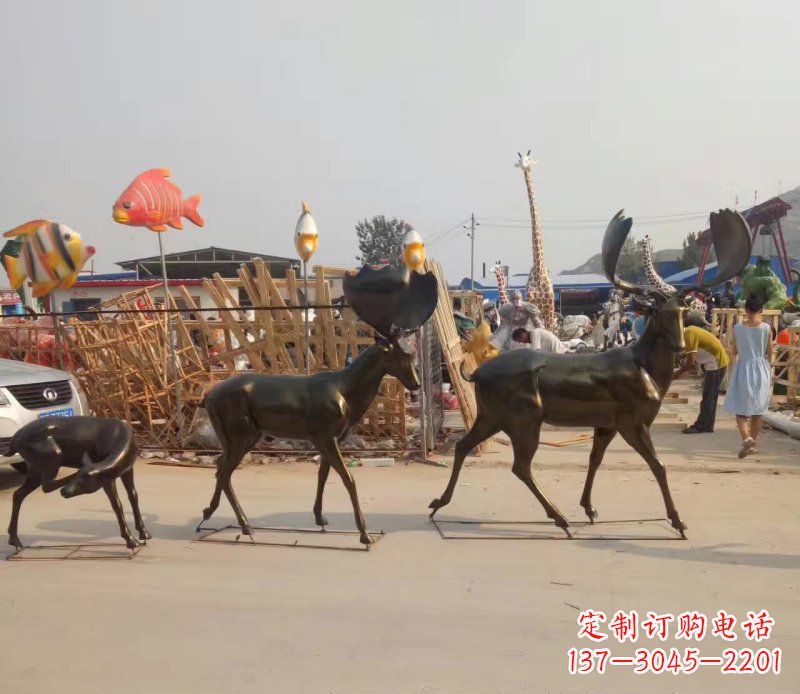 广州大角鹿群的铜雕美丽的艺术精品