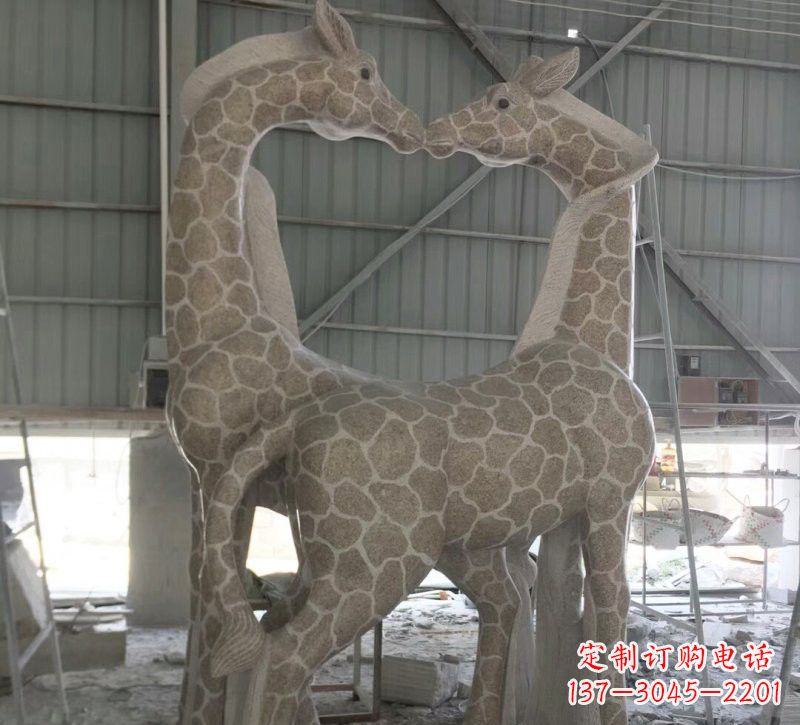 广州大理石艺术精美长颈鹿雕塑