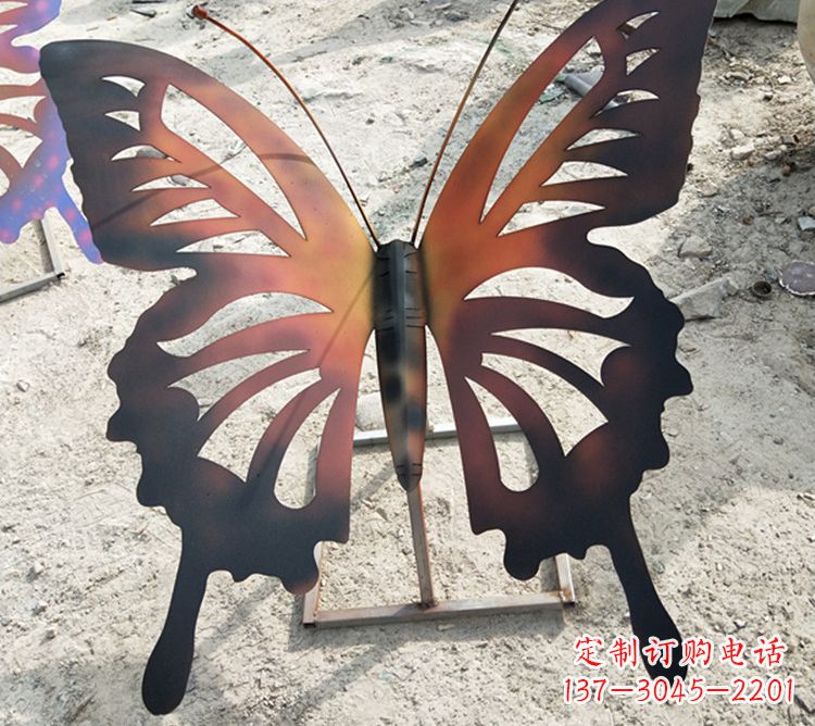 广州大型不锈钢铁艺蝴蝶雕塑，户外公园园林彩色昆虫摆件