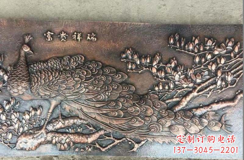广州精美锻铜孔雀雕塑