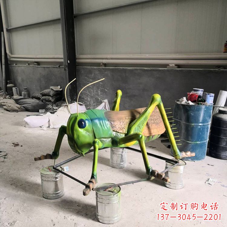 广州精致玻璃钢蝗虫雕塑