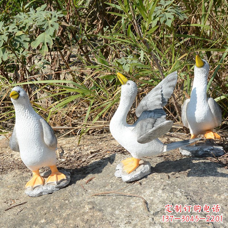 广州象征和平的和平鸽雕塑